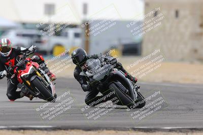 media/Jan-15-2023-SoCal Trackdays (Sun) [[c1237a034a]]/Turn 2 Set 2 (1155am)/